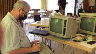 J&ouml;rg richtet den HxC Floppy-Emulator ein
